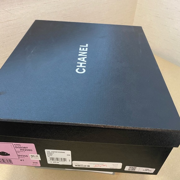Brand New Authentic CoCo Chanel Leather Straps Wooden Heels with Box - Picture 3 of 4